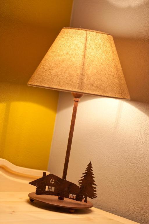 Logis Hotel Lbb - Les 2 Lacs Clairvaux-les-Lacs Room photo