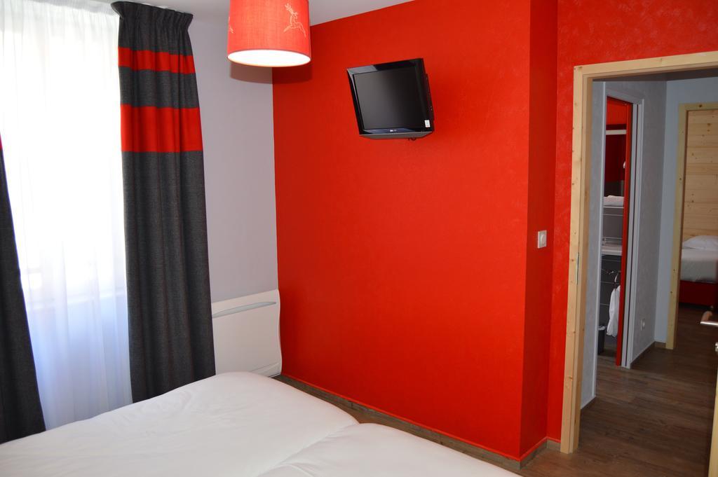 Logis Hotel Lbb - Les 2 Lacs Clairvaux-les-Lacs Room photo
