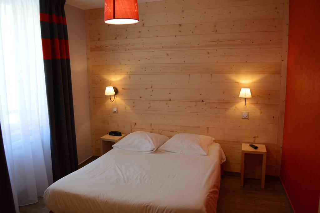 Logis Hotel Lbb - Les 2 Lacs Clairvaux-les-Lacs Room photo