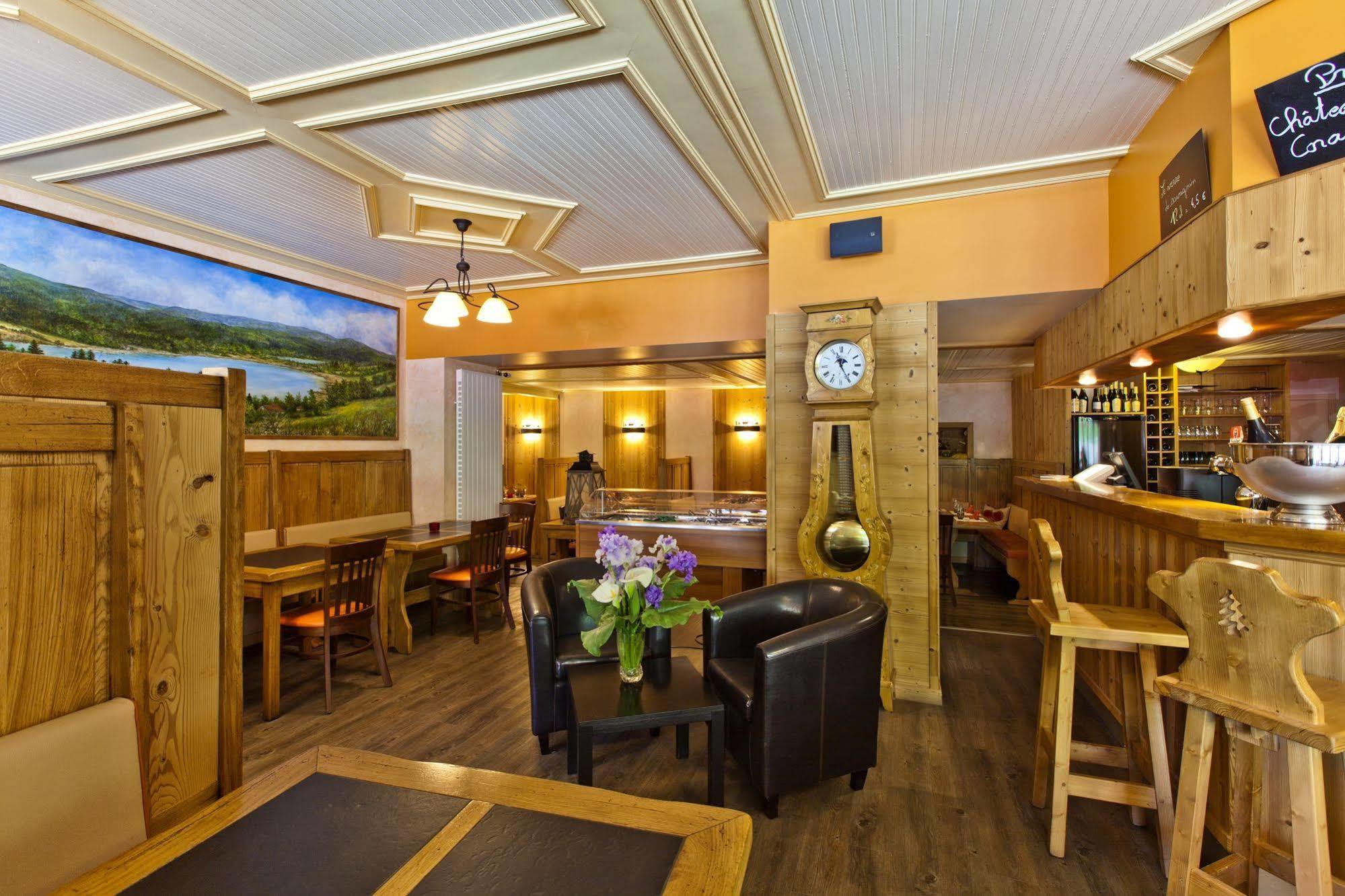 Logis Hotel Lbb - Les 2 Lacs Clairvaux-les-Lacs Exterior photo